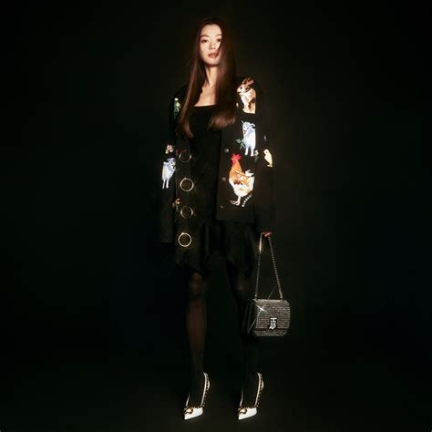 Burberry Taps Jun Ji